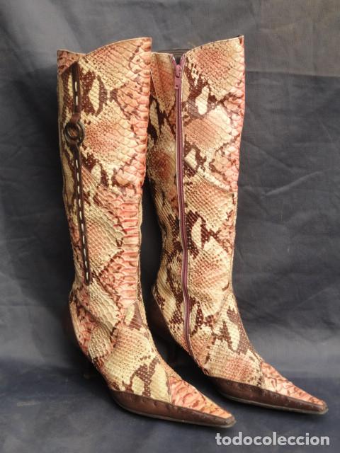 Vintage: BOTAS VINTAGE SIMIL PIEL DE SERPIENTE. - Foto 1