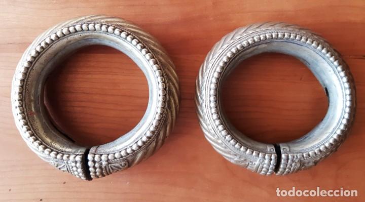 Vintage: 2 Pulseras Antiguas en Metal - Foto 2