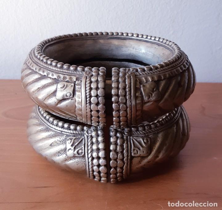 Vintage: 2 Pulseras Antiguas en Metal - Foto 3