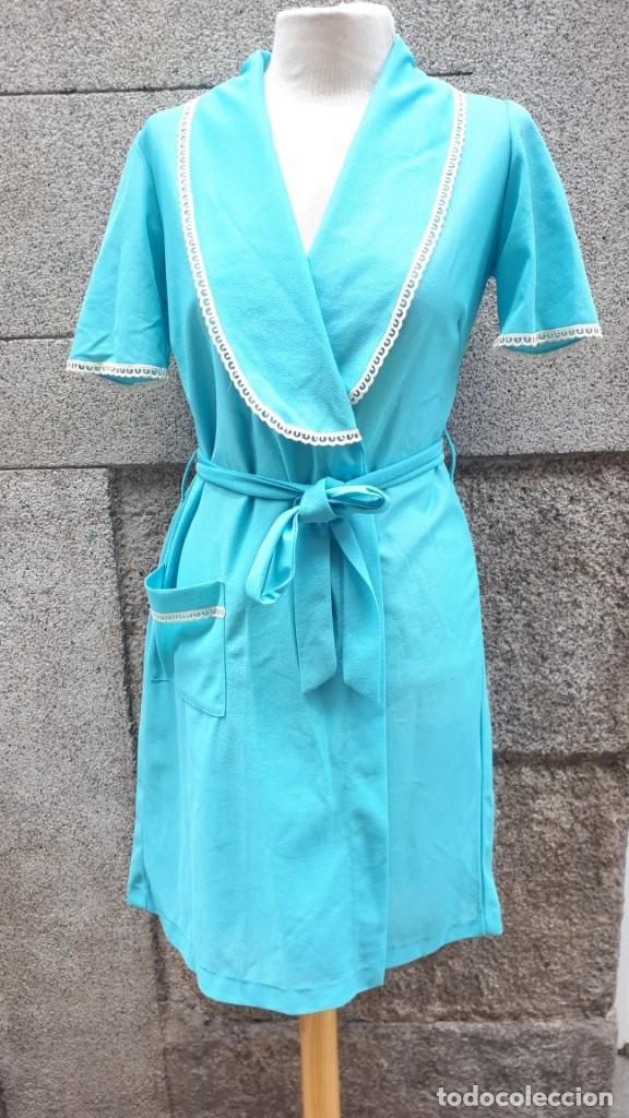 Vintage: BATA CORTA TURQUESA DE LOS A&Ntilde;OS 70 - Foto 1