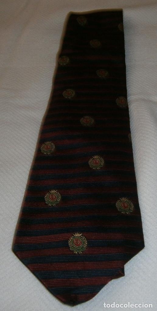 Vintage: corbata Massimo Dutti emblema casa real britanica - Foto 1