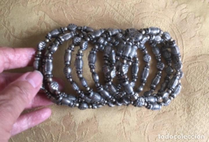 Vintage: BRAZALETE DE ABALORIOS PLATEADOS DE METAL - Foto 1