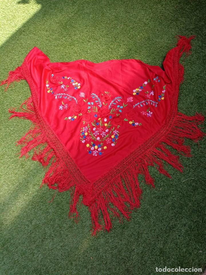 Vintage: Mantilla con preciosos bordados - Foto 1