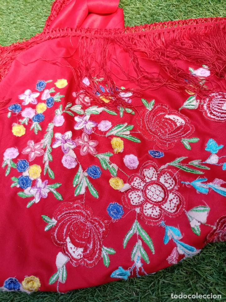 Vintage: Mantilla con preciosos bordados - Foto 4
