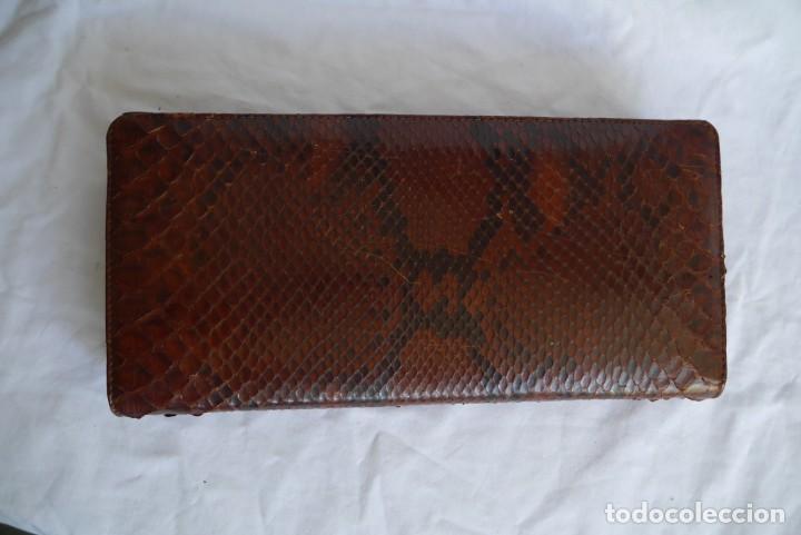 Vintage: Bolso fabricado en piel de serpiente - Foto 3
