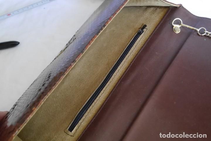 Vintage: Bolso fabricado en piel de serpiente - Foto 11