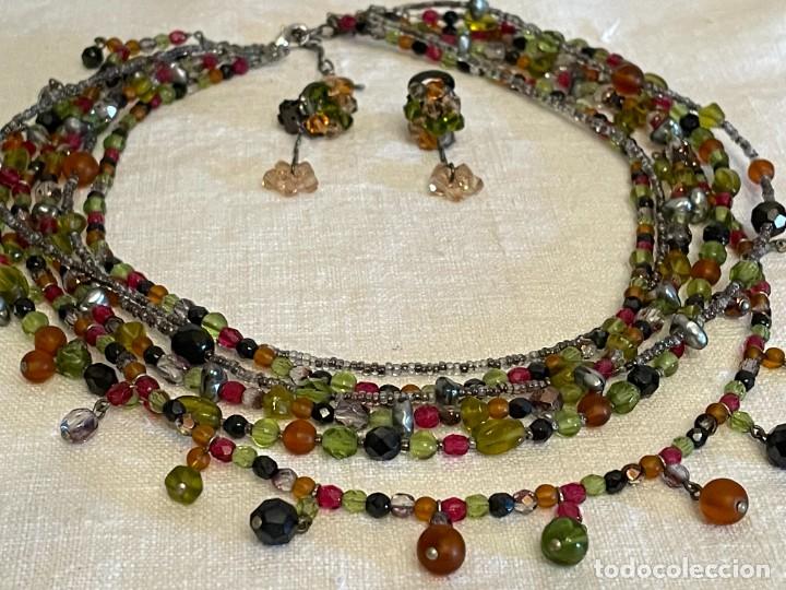 Vintage: Preciosa gargantilla y pendientes de cristales de colores.