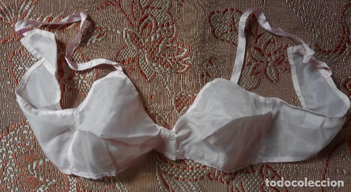 Vintage: SUJETADOR O SOSTEN DE LOS A&Ntilde;OS 50 DE COLOR ROSA - TALLA 4 (APROXIMADAMENTE 40)