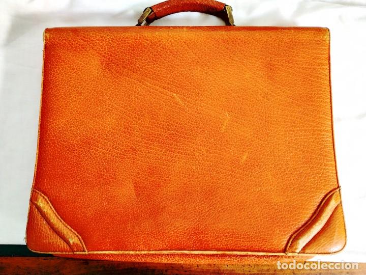 Vintage: MALET&Iacute;N CARTERA DE PIEL - VARIOS COMPARTIMENTOS - Foto 2