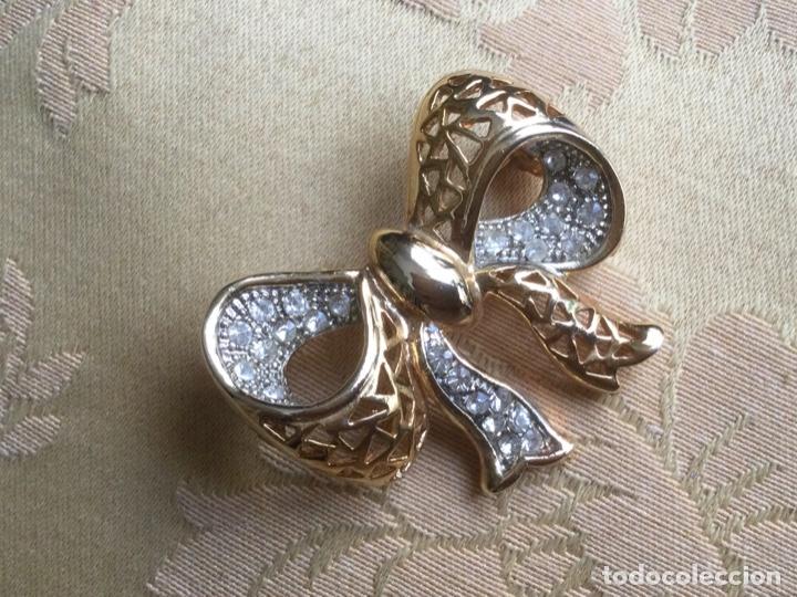 Vintage: BROCHE VINTAGE CON FORMA DE LAZO - Foto 1
