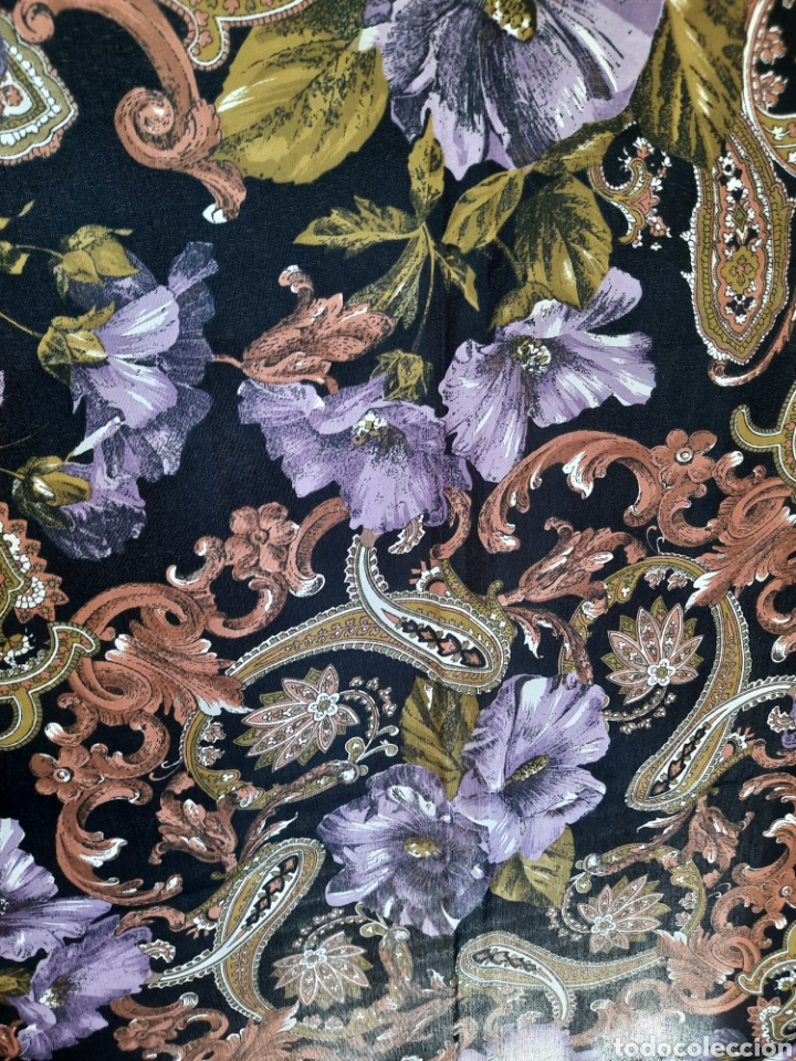 Vintage: Pa&ntilde;uelo raso estampado