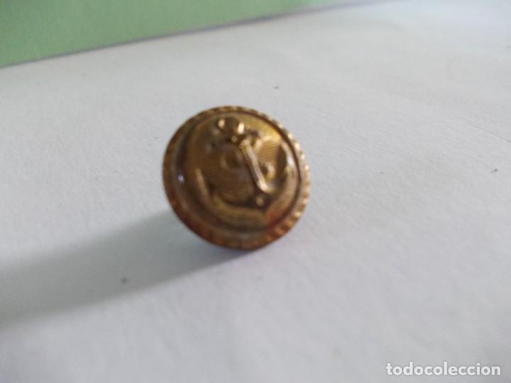 Vintage: Bot&oacute;n redondo Dorado con ancla - Foto 1