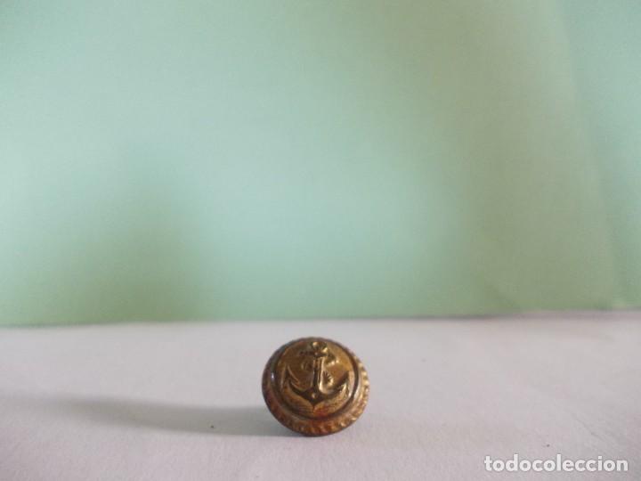 Vintage: Bot&oacute;n redondo Dorado con ancla - Foto 2