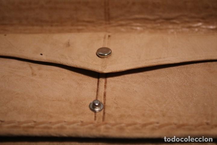 Vintage: BOLSO DE PIEL DE SERPIENTE CON INTERIOR EN CUERO. - Foto 8