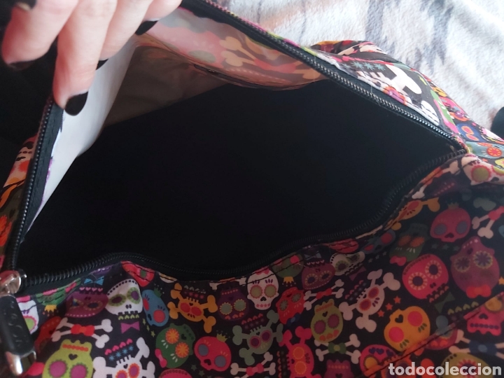 Vintage: MOCHILA ESCOLAR / MARCA MOOS / ESTAMPADA CON (CATRINAS) / CALAVERAS - Foto 4