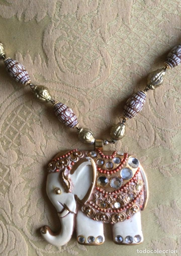 Vintage: COLLAR ETNICO DE MADERA POLICROMADA CON ELEFANTE - Foto 3