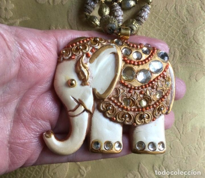 Vintage: COLLAR ETNICO DE MADERA POLICROMADA CON ELEFANTE - Foto 6
