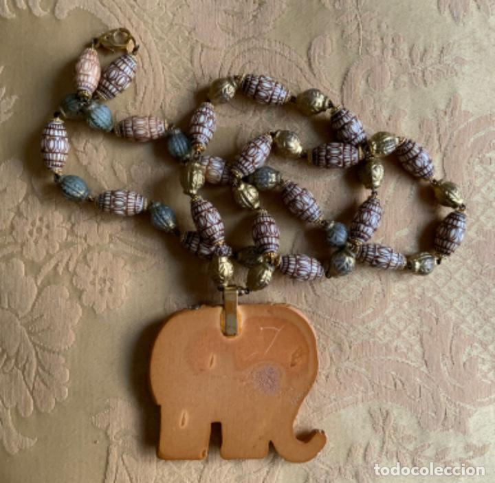 Vintage: COLLAR ETNICO DE MADERA POLICROMADA CON ELEFANTE - Foto 7
