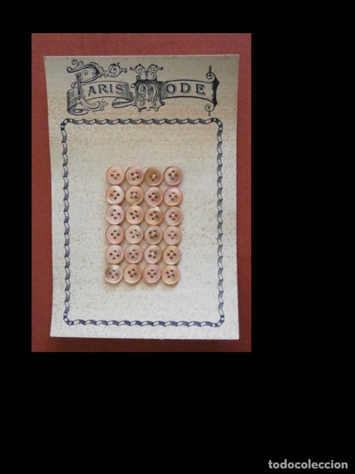 Vintage: Carton 24 botones Paris Mode - Foto 1