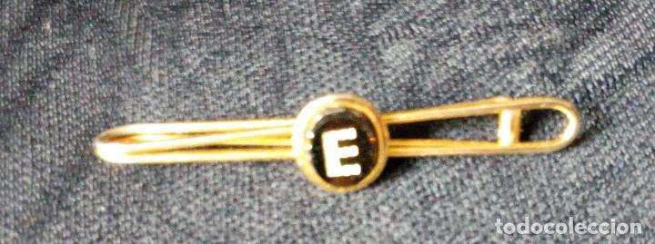 Vintage: Vintage sujeta corbata con initial &Egrave;&acute;. - Foto 1