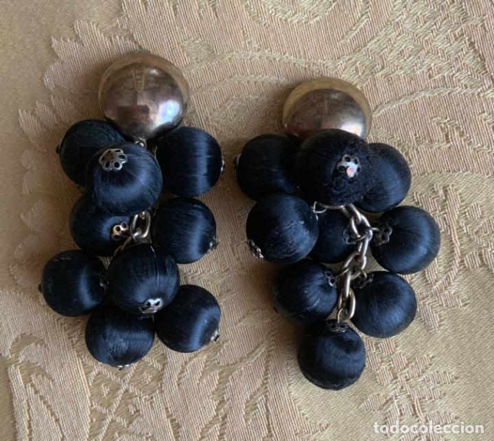 Vintage: PENDIENTES VINTAGE LARGOS, NEGROS - Foto 2