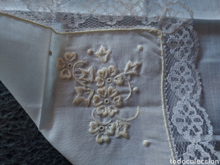 Vintage: Finisimo Antiguo pa&ntilde;uelo bordado - Foto 2