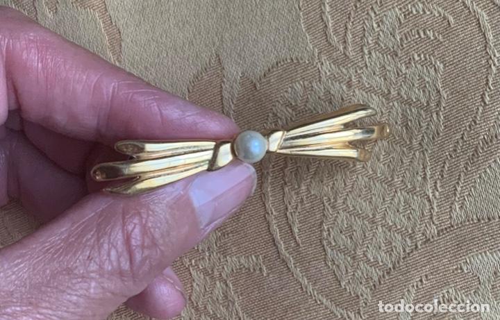 Vintage: BROCHE, ALFILER A&Ntilde;OS 60 CON PERLA - Foto 2