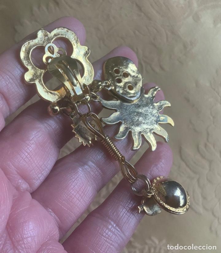 Vintage: PENDIENTES LARGOS METAL DORADO - Foto 5