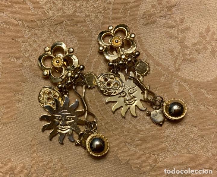 Vintage: PENDIENTES LARGOS METAL DORADO - Foto 6