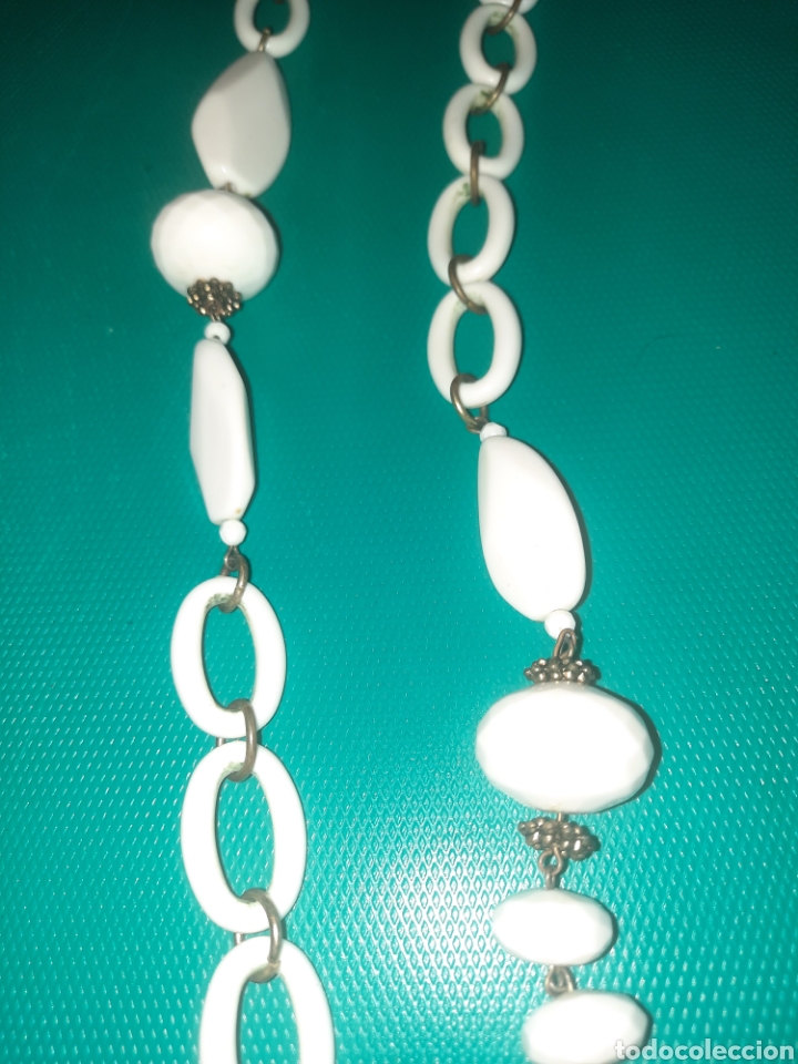 Vintage: LARGO COLLAR VINTAGE CON ABALORIOS EN BLANCO. - Foto 3