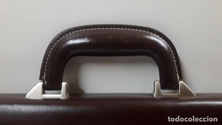 Vintage: MALETIN / PORTADOCUMENTOS . DIFERENTES COMPARTIMENTOS . CIERRE CON LLAVE - Foto 22