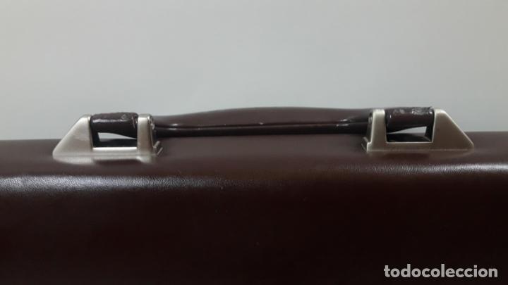 Vintage: MALETIN / PORTADOCUMENTOS . DIFERENTES COMPARTIMENTOS . CIERRE CON LLAVE - Foto 23