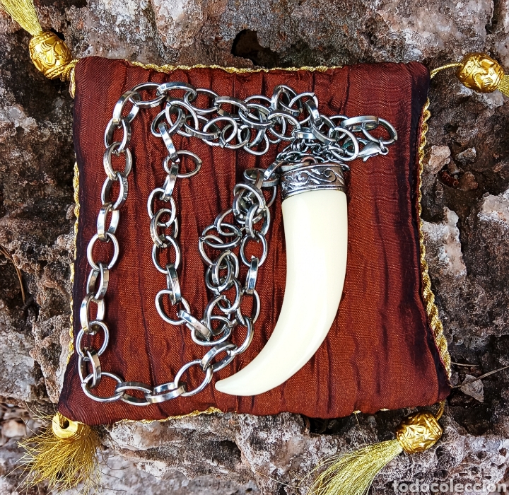 Vintage: COLLAR CON CUERNO - CADENA PLATEADA - VINTAGE - - Foto 1