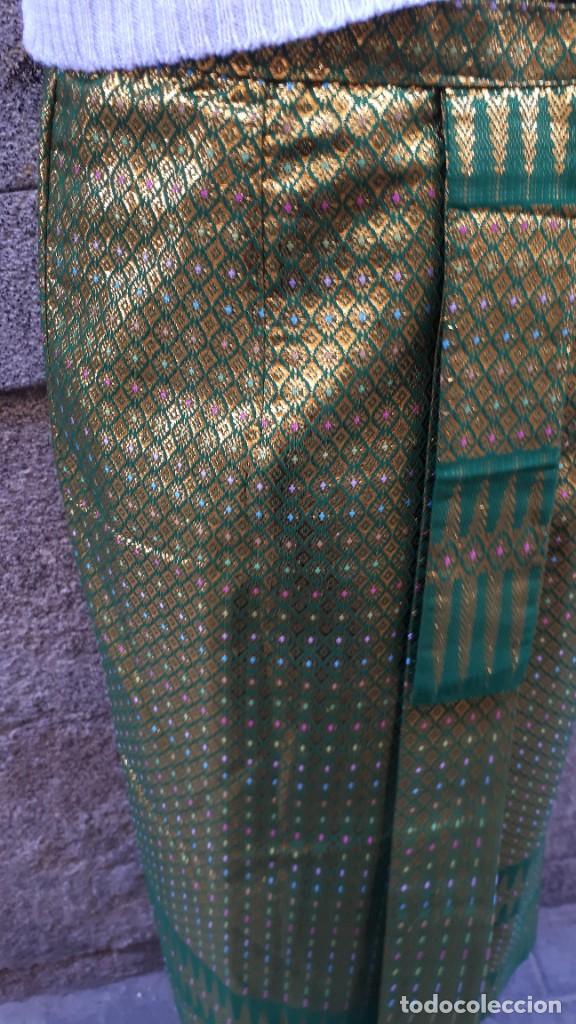 Vintage: FALDA LARGA VERDE Y DORADA - Foto 2