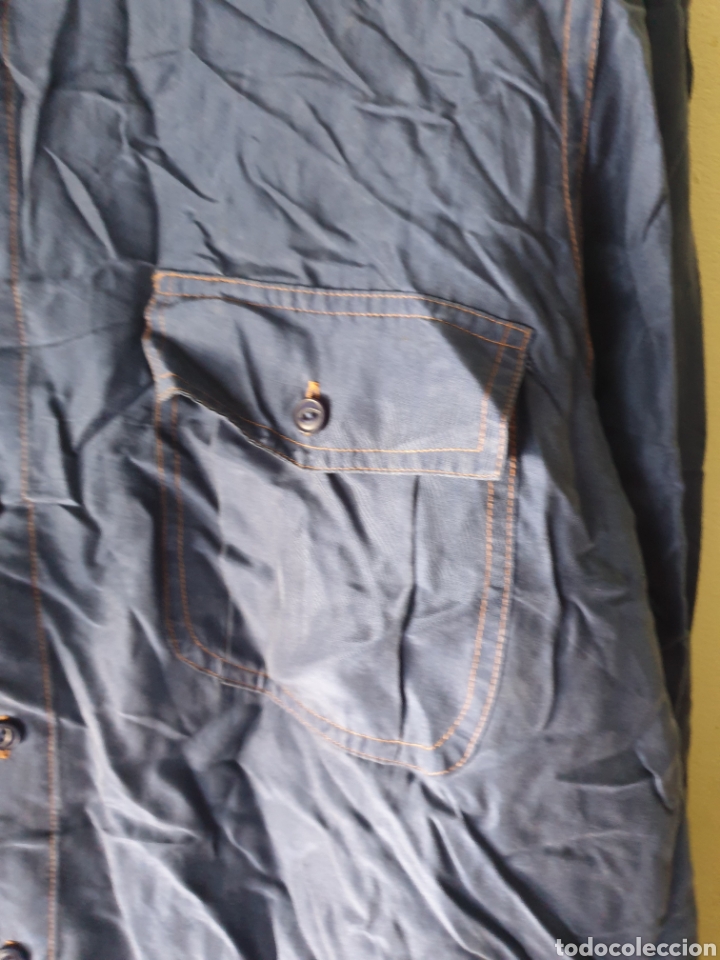 Vintage: Camisa azul de seda. Talla L. - Foto 3