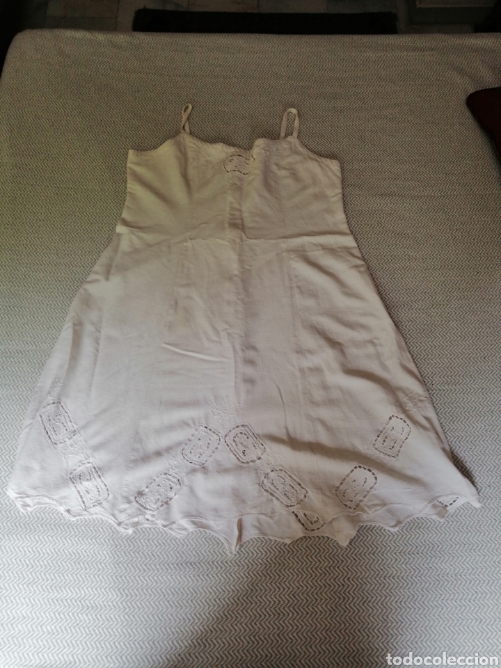 Vintage: Camis&oacute;n o vestido vintage. - Foto 2