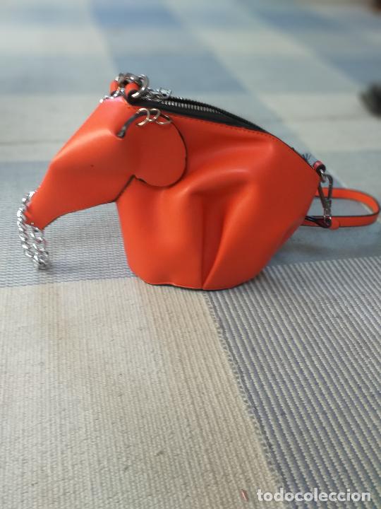 Vintage: BOLSO PEQUE&Ntilde;O CON FORMA DE ELEFANTE - Foto 1
