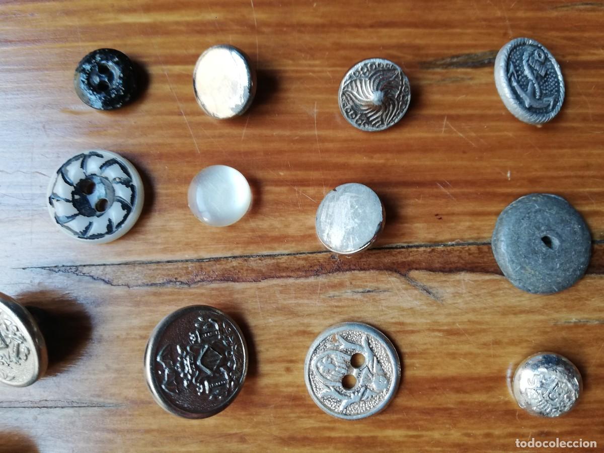 Vintage: Lote de m&aacute;s de 200 botones antiguos. - Foto 15