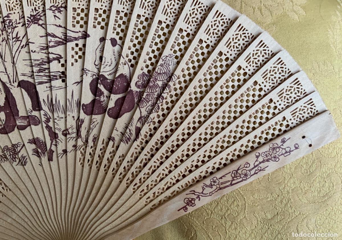 Vintage: ABANICO MADERA SIN BARNIZAR Y DIBUJOS DE OSOS PANDA - Foto 4