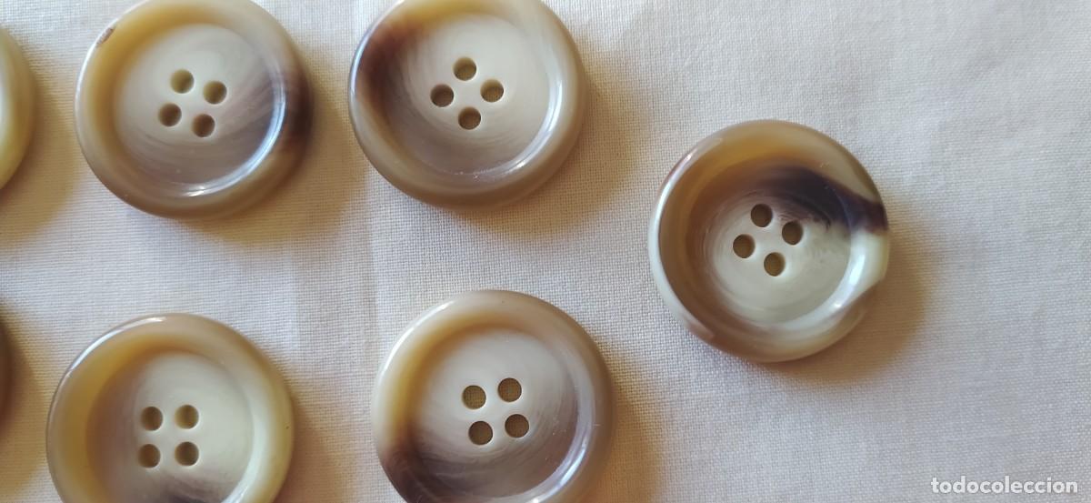 Vintage: Botones marron claro - Foto 3