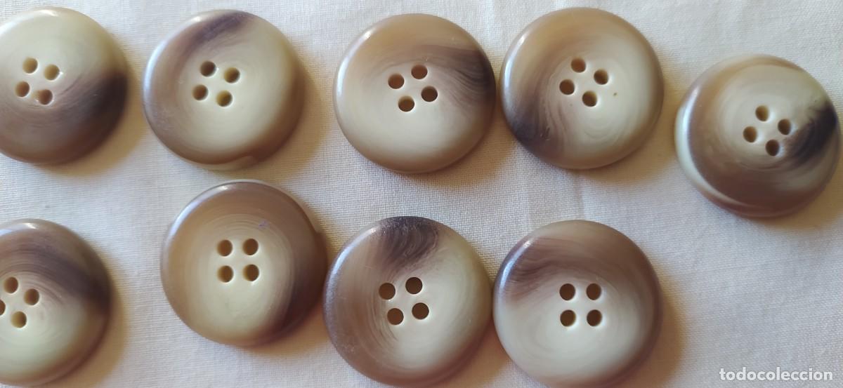 Vintage: Botones marron claro - Foto 6