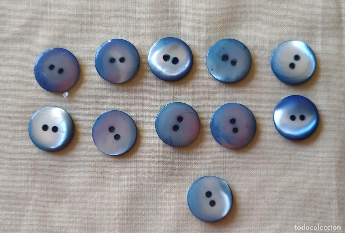 Vintage: Botones azules de nacar. - Foto 2
