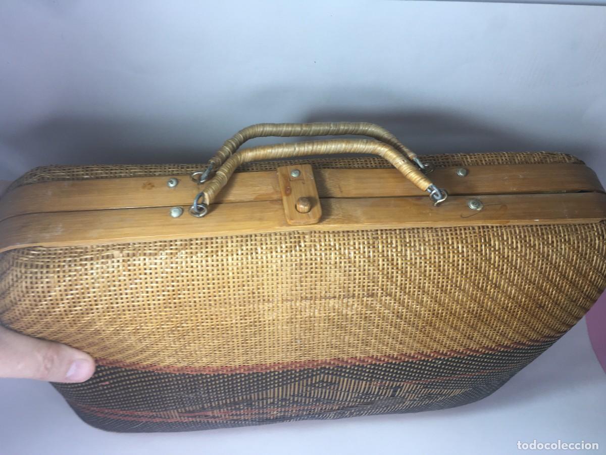 Vintage: BOLSO MALETIN DE MIMBRE Y MADERA - Foto 3