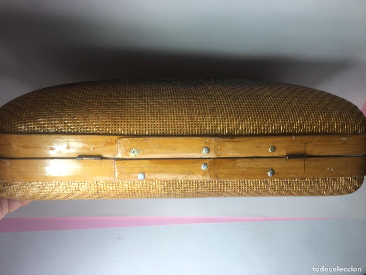 Vintage: BOLSO MALETIN DE MIMBRE Y MADERA - Foto 7