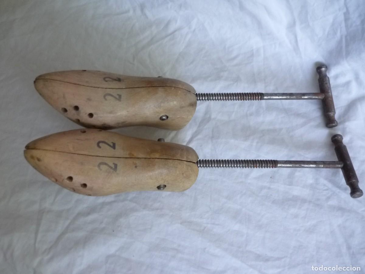 Vintage: Pareja de hormas de madera e hierro n&ordm; 22 - Foto 2