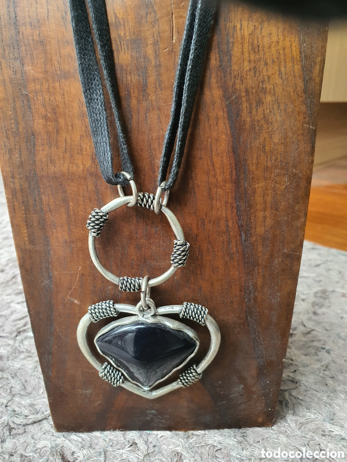 Vintage: ORIGINAL COLGANTE EN FORMA DE CORAZ&Oacute;N - Foto 1