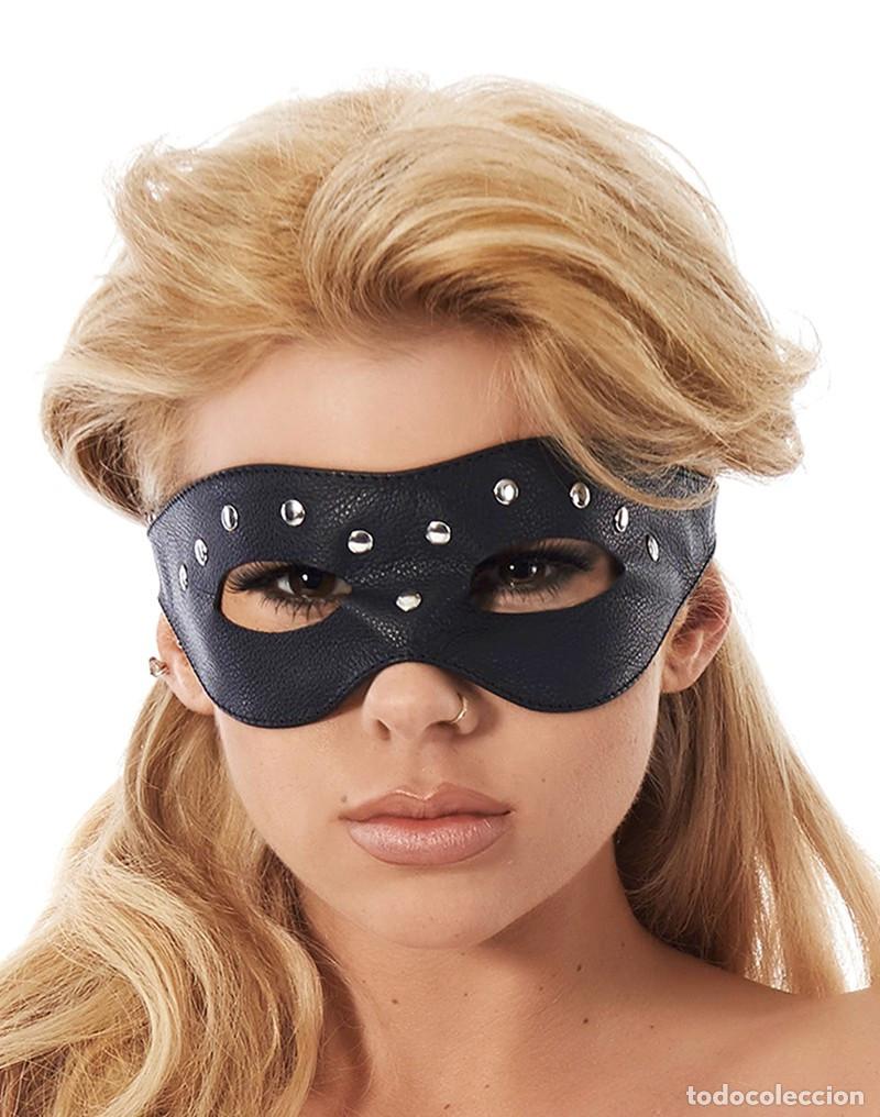 Vintage: Antifaz de Cuero Negro con Tachuelas Met&aacute;licas &ndash; M&aacute;scara para Disfraz, Carnaval