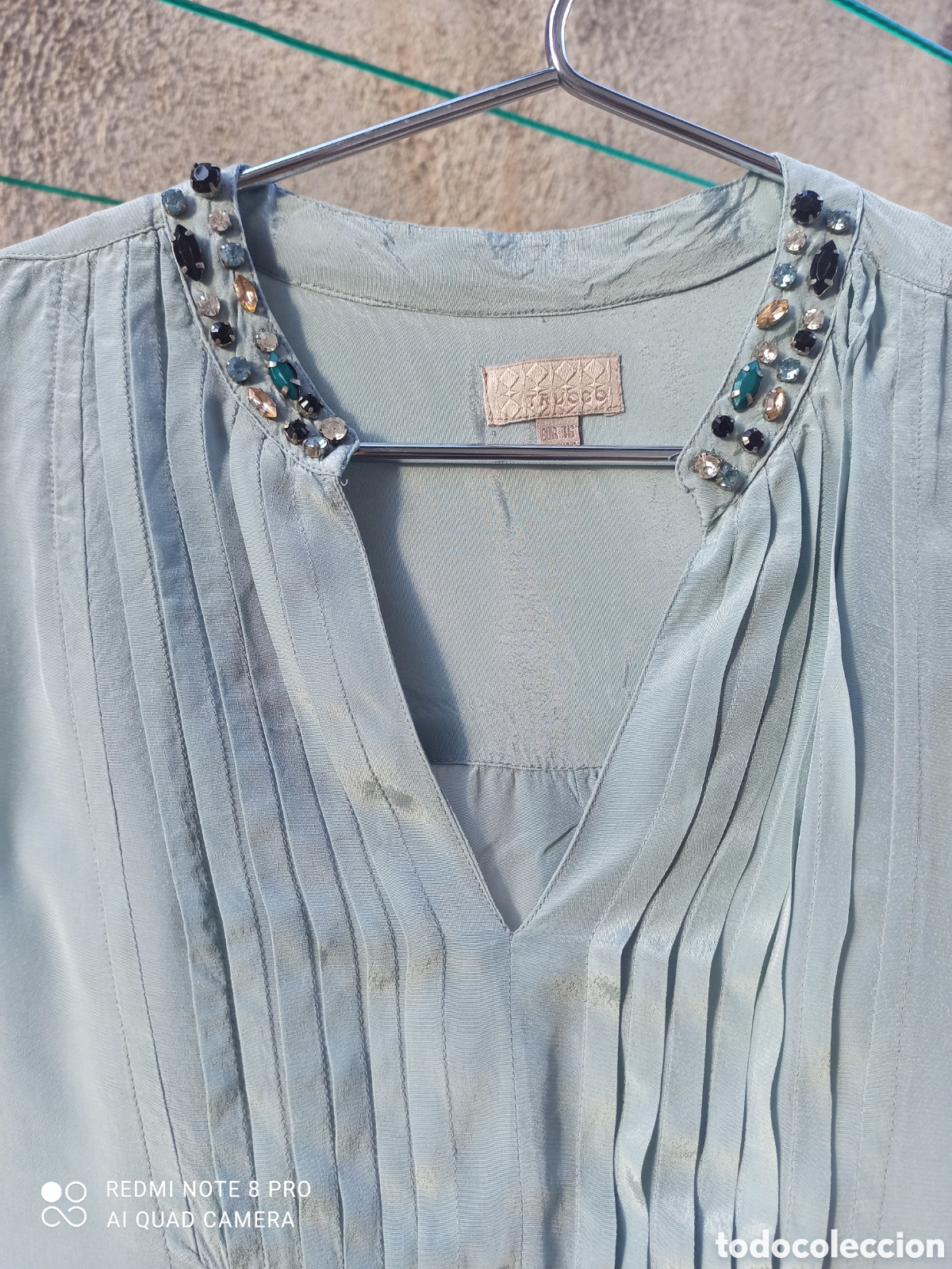 Vintage: Blus&oacute;n con pedrer&iacute;a - Foto 1