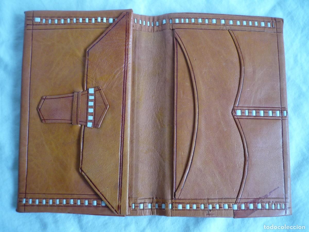 Vintage: Cartera de cuero repujado sin uso - Foto 4