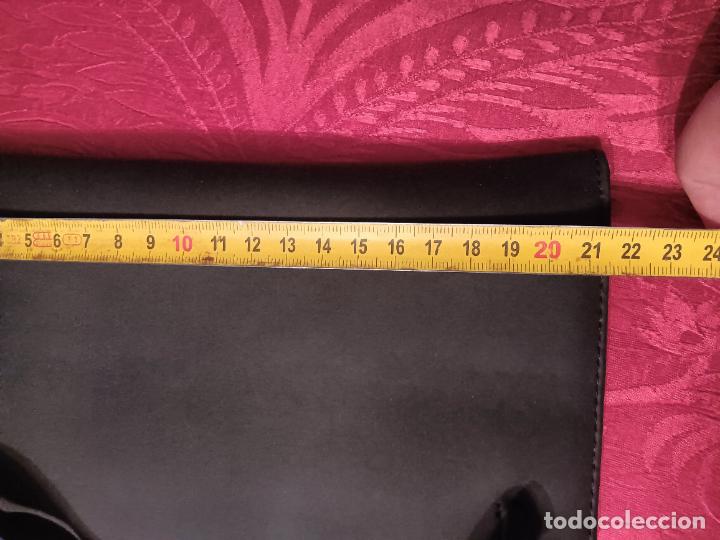 Vintage: Cartera de mano monedero negro vintage rectangular billetera TOUS - Foto 10